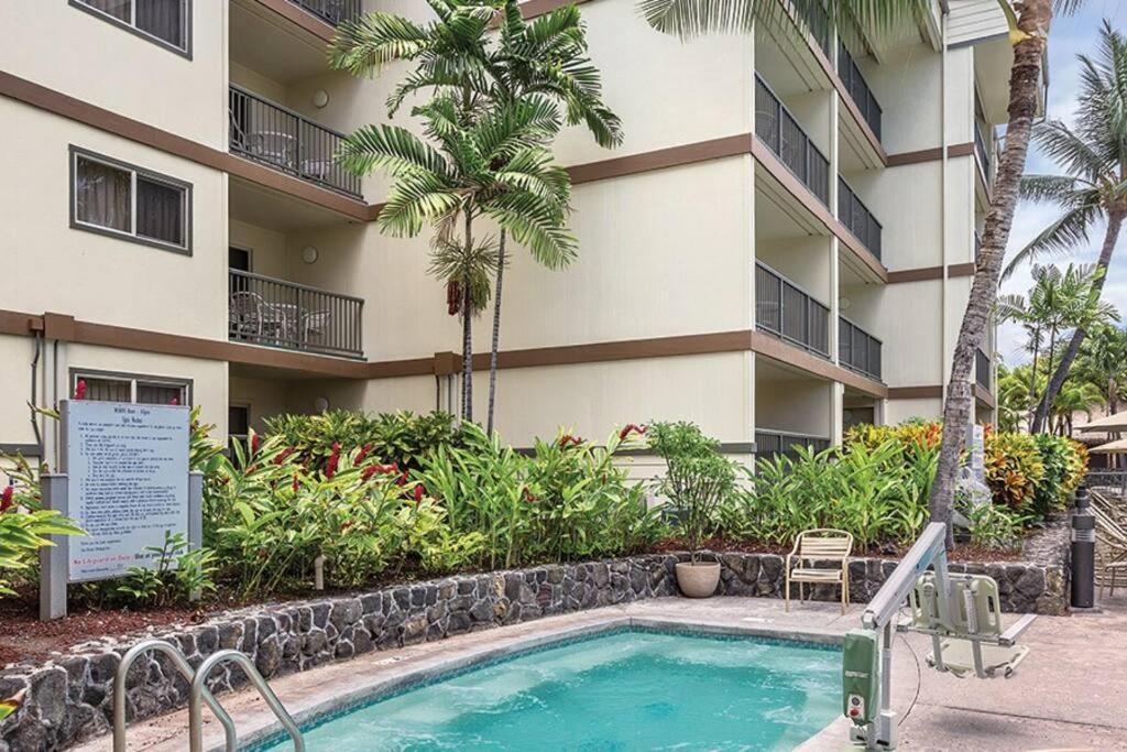 Beautiful 2 Bedroom Condo @ Kona! Каилуа-Кона Экстерьер фото