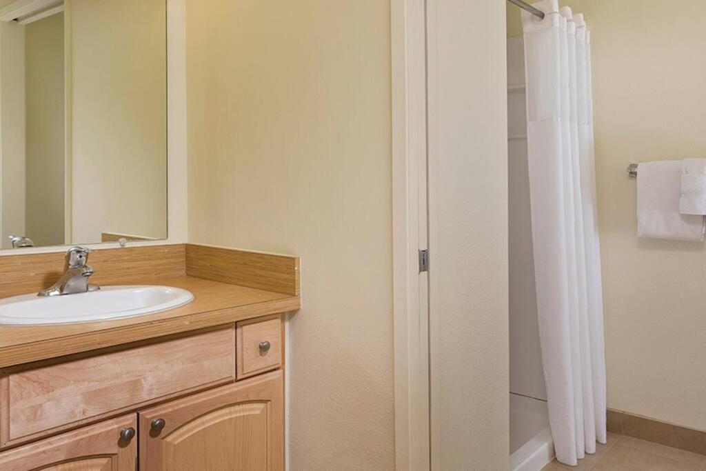 Beautiful 2 Bedroom Condo @ Kona! Каилуа-Кона Экстерьер фото